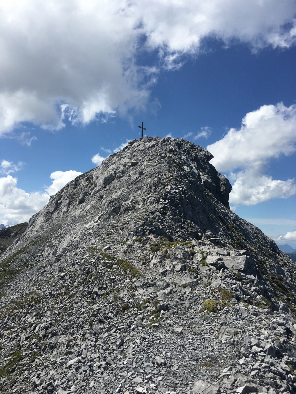 Wanderung Sonnjoch-Überschreitung: Die letzten Meter zum Sonnjoch-Gipfel über den Ostgrat
