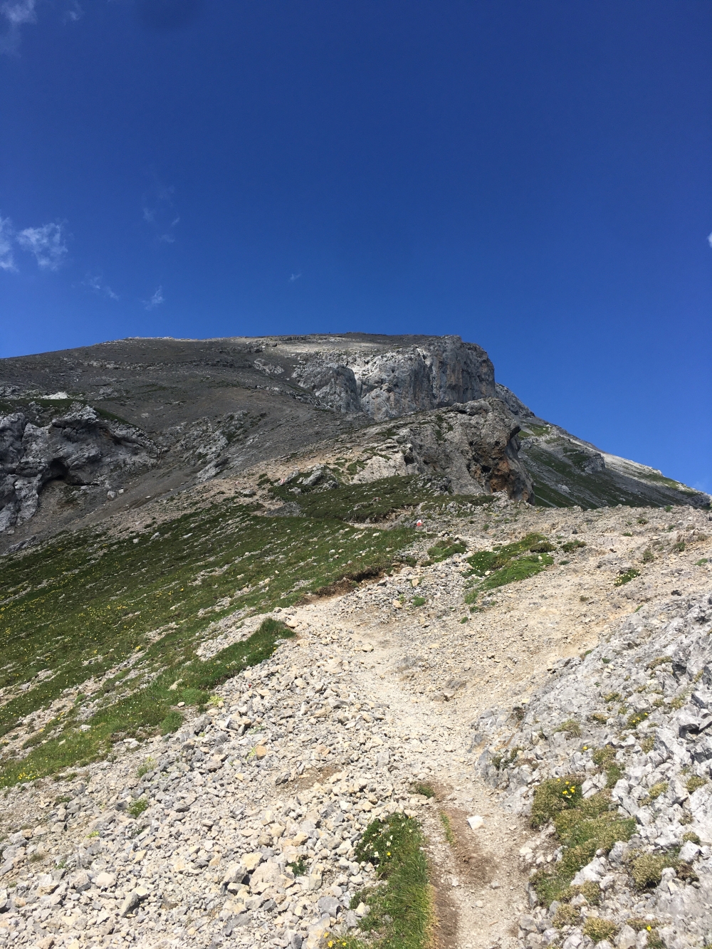 Wanderung Sonnjoch aus der Eng: Im oberen Teil ein Weg über loses Geröll aber nie ausgesetzt