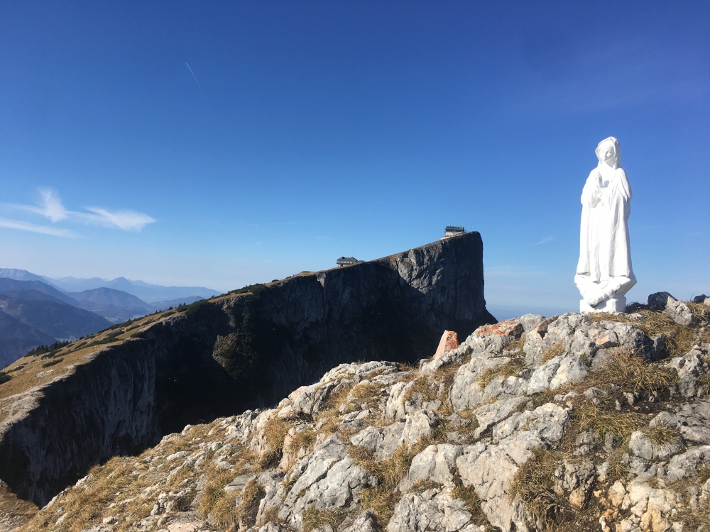 Wanderung Schafberg vom Schwarzensee: Wanderung Schafberg vom Schwarzensee: Madonna-Statue auf der Spinnerin