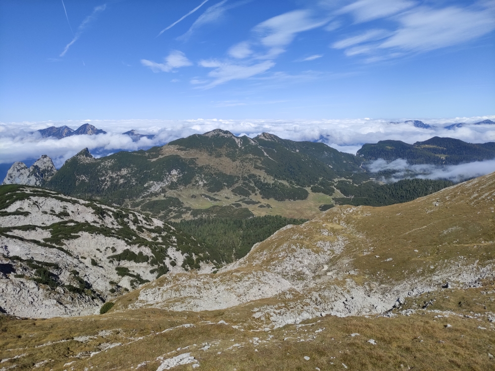 Wanderung Stadelhorn: Blick zur Neue Traunsteiner Hütte