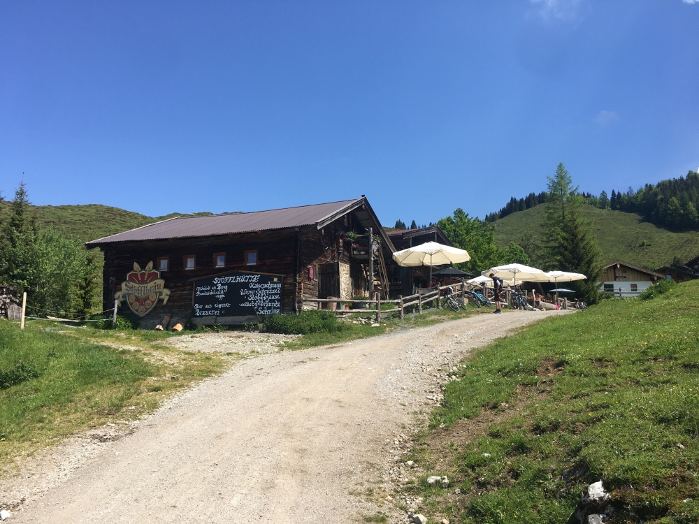 Wanderung Zettenkaiserkopf: Wanderung Zettenkaiserkopf: Stöfflhütte