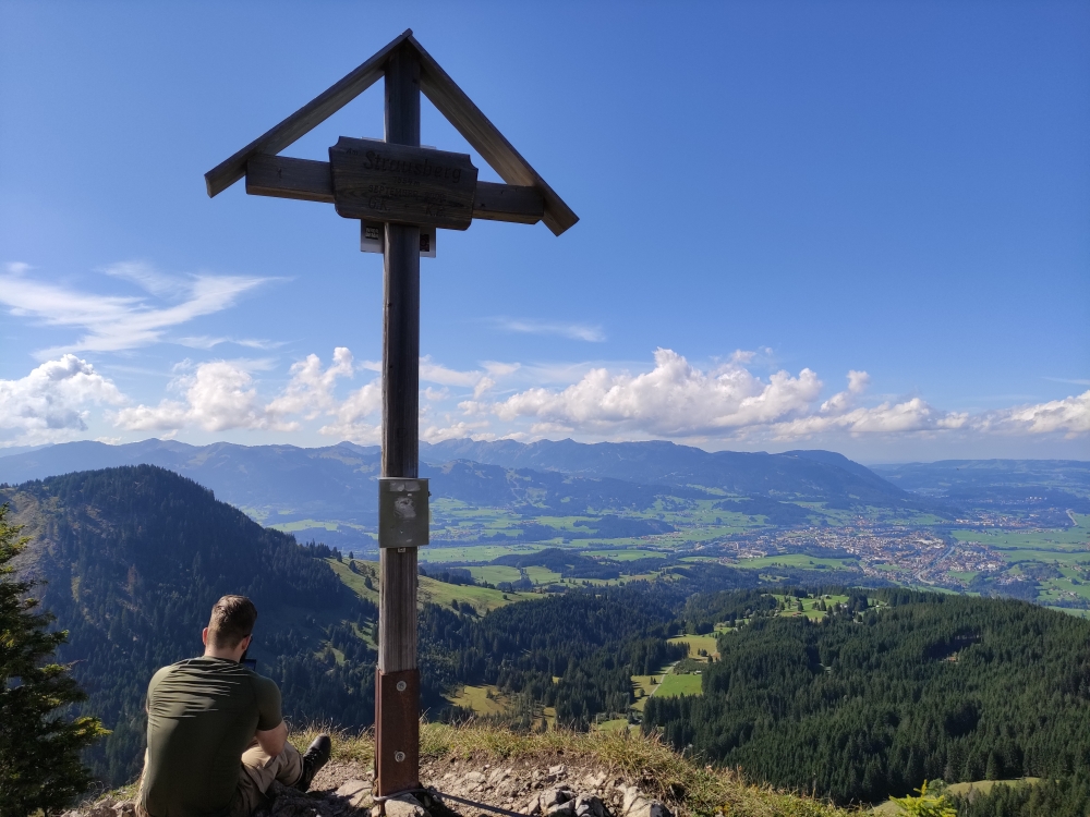 Wanderung Imberger Horn: Wanderung Imberger Horn: Gipfelkreuz (Strausberg)