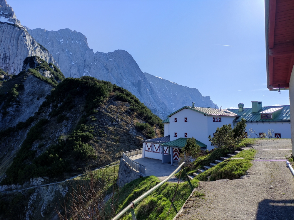Wanderung Stripsenkopf: Wanderung Stripsenkopf: Stripsenjochhaus