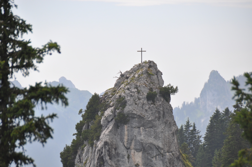 Wanderung Teufelstättkopf von Linderhof: Blick auf den Schaflahnerkopf