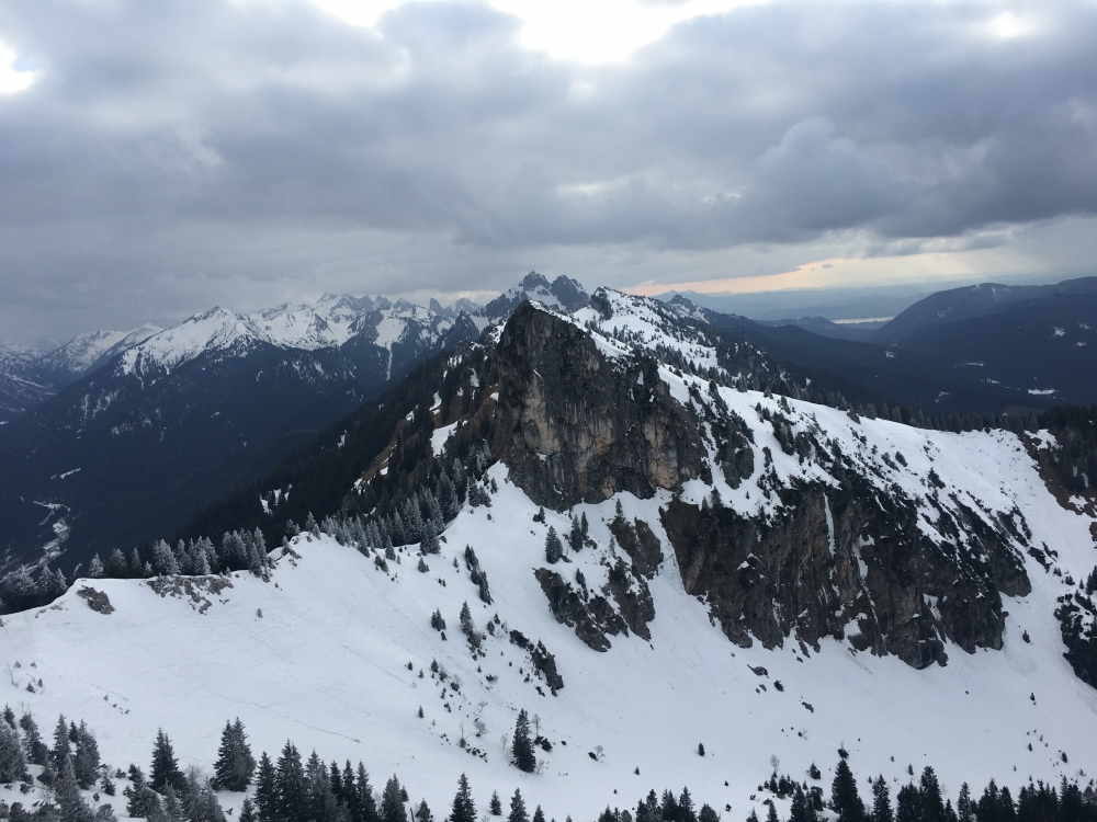 Wanderung Teufelstättkopf von Linderhof: Wanderung Teufelstättkopf von Linderhof: Blick auf das Laubeneck (Teufelstättkopf)