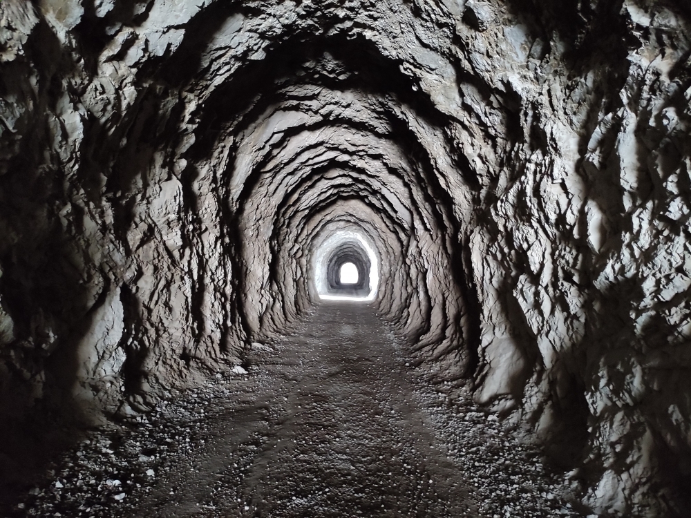 Wanderung Traunstein: Tunnelwege zum Einstieg des Naturfreundesteig 