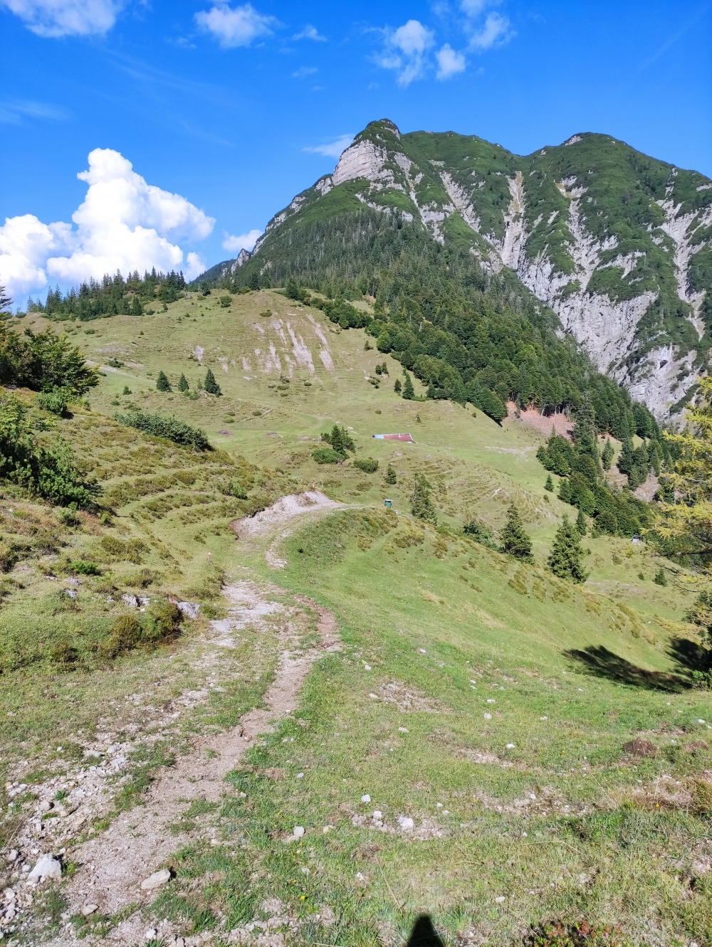 Bike & Hike Unterberghorn: Südwestlicher Aufstieg zum Unterberghorn (links) und Hefferthorn