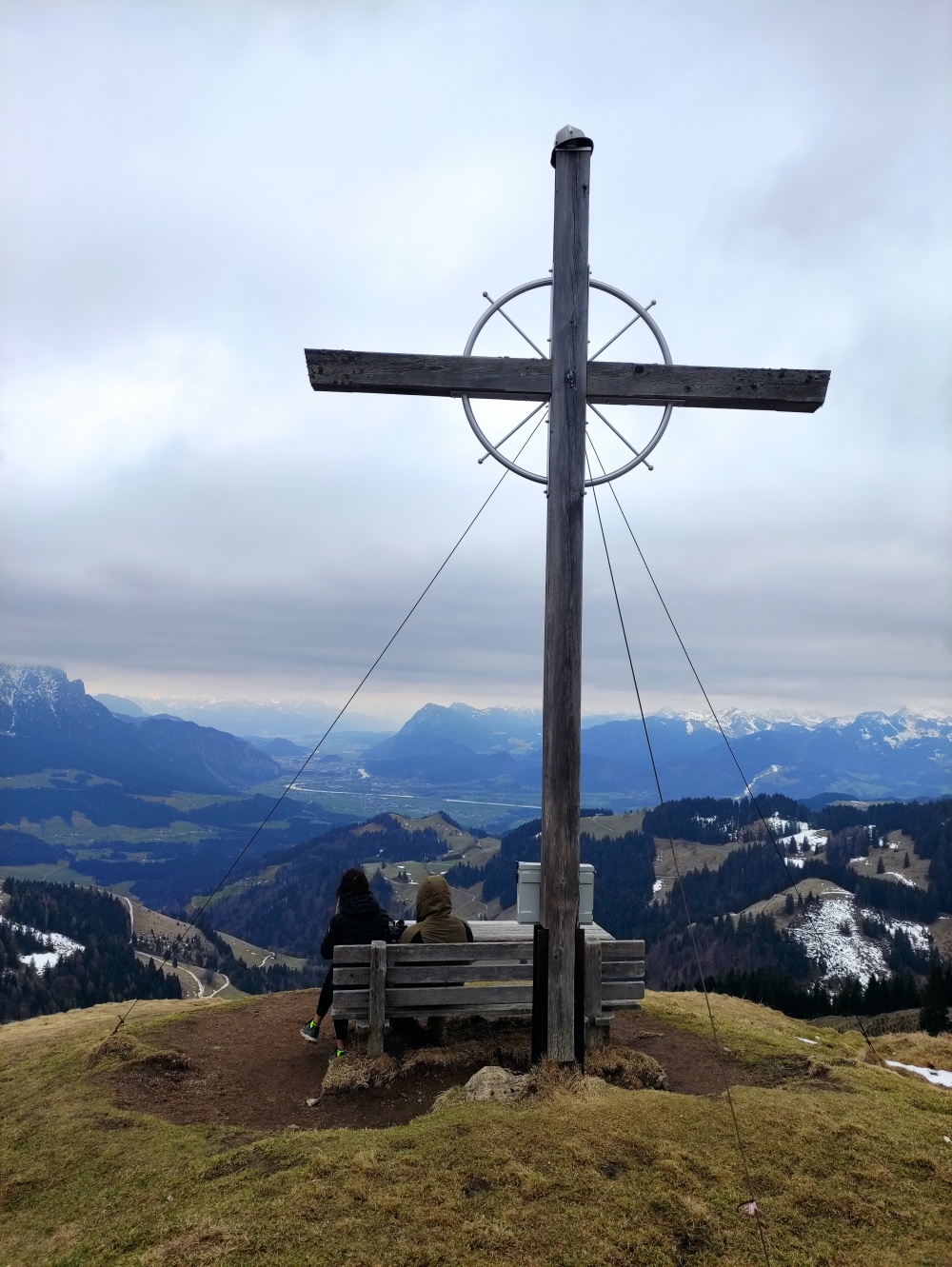 Wanderung Hochköpfl: Wanderung Hochköpfl: Aussicht am Gipfelkreuz (Wandberg Gipfelkreuz)