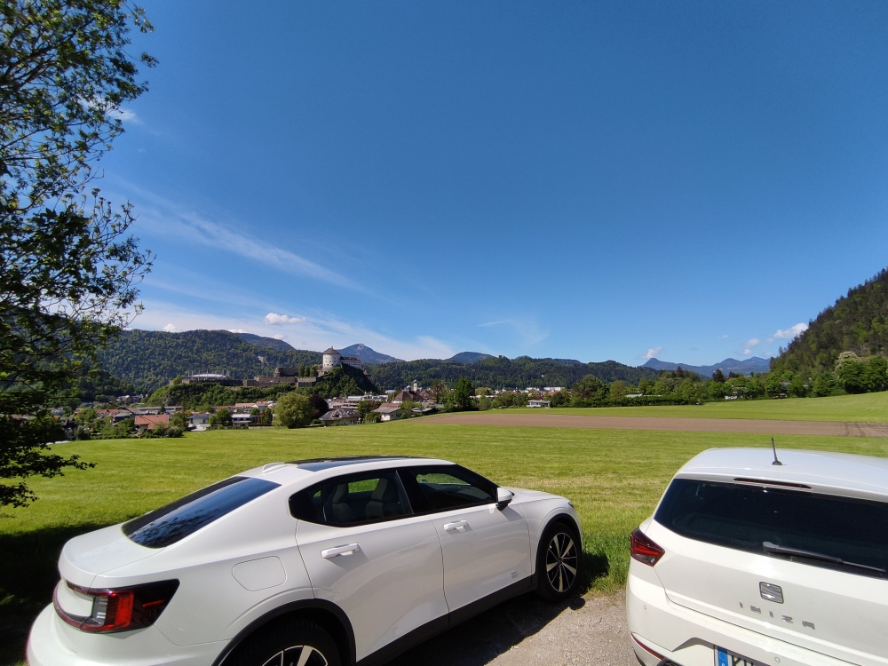 Wanderung Kaindlhütte über Berghaus Aschenbrenner: Wanderung Kaindlhütte über Berghaus Aschenbrenner: Parkplatz mit Aussicht