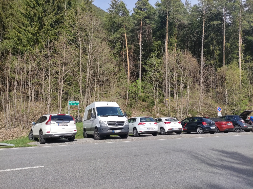 Wanderung Ebner Joch: Wanderung Ebner Joch: Nur ein paar Autos passen auf den Parkplatz