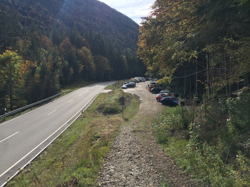 Wanderung Hochalm: Wanderung Hochalm: Parkplatz neben der B307