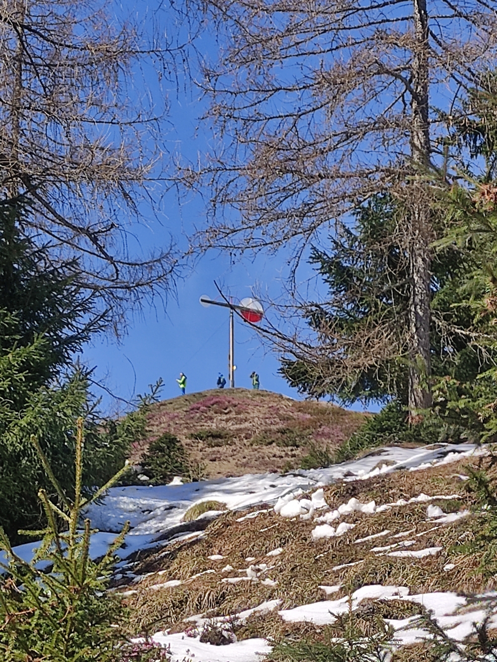 Wanderung Wetterfahne: Wanderung Wetterfahne: Gipfelkreuz (Wetterfahne)