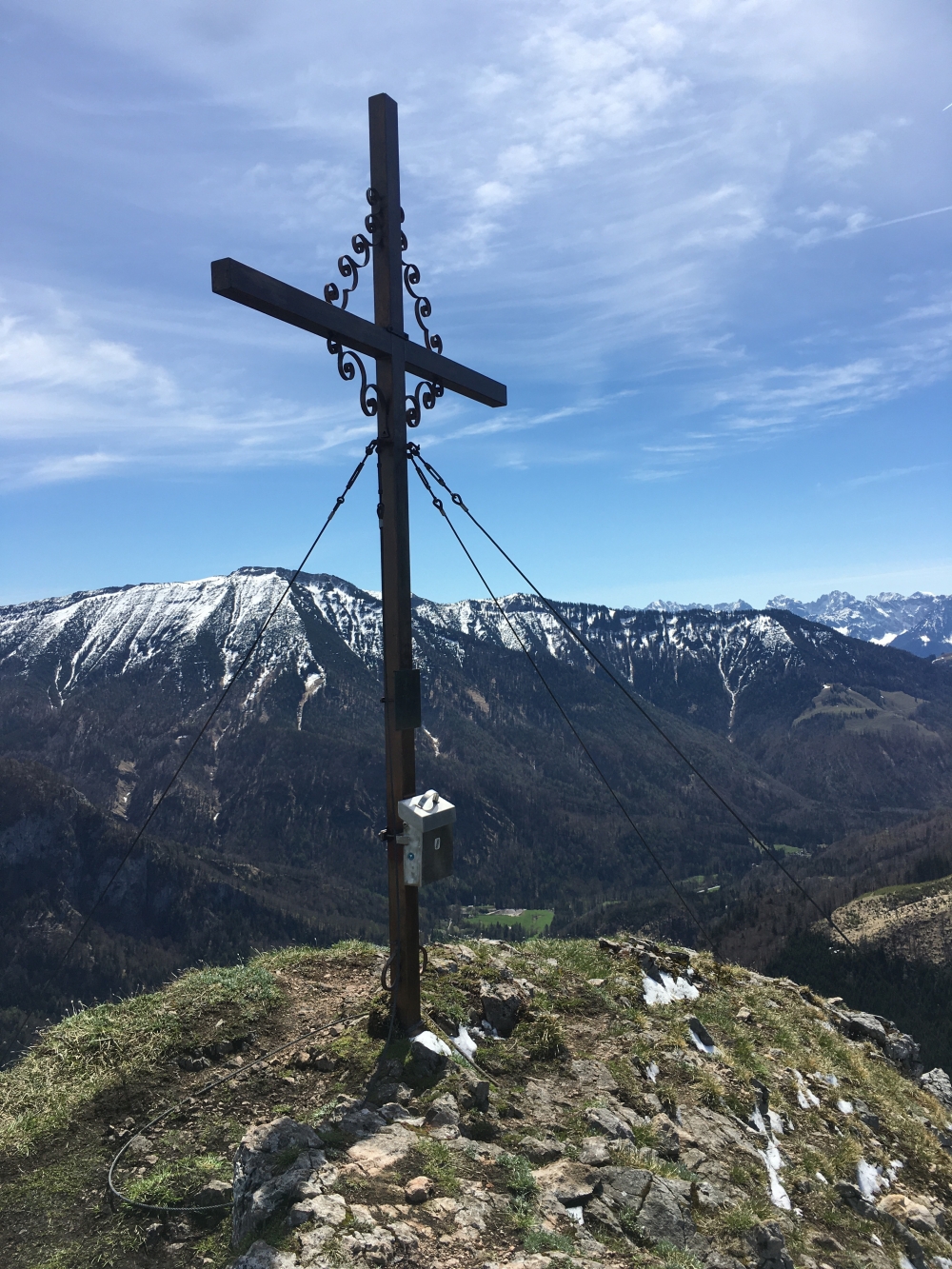 Wanderung Zellerwand: Wanderung Zellerwand: Gipfelkreuz Zellerhorn