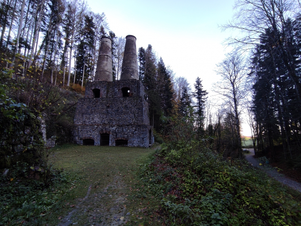 Wanderung Farrenpoint: Wanderung Farrenpoint: Zementwerk Litzldorf